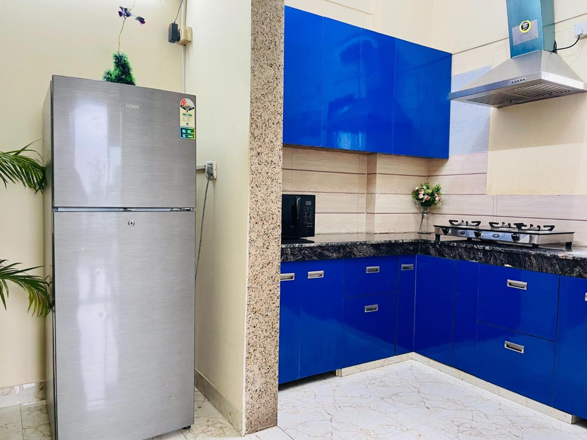 Olive Service Apartments - Golf Course Road Ґурґаон Екстер'єр фото