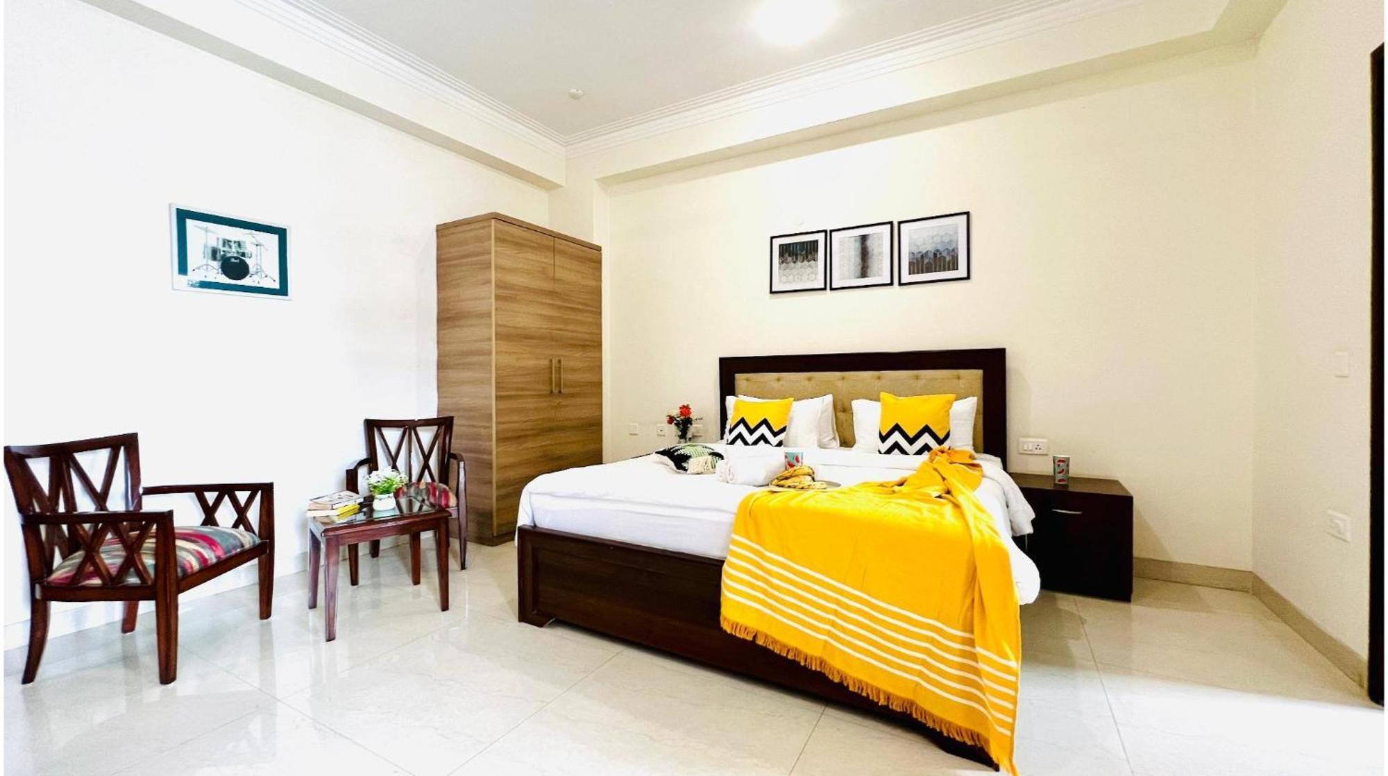Olive Service Apartments - Golf Course Road Ґурґаон Екстер'єр фото