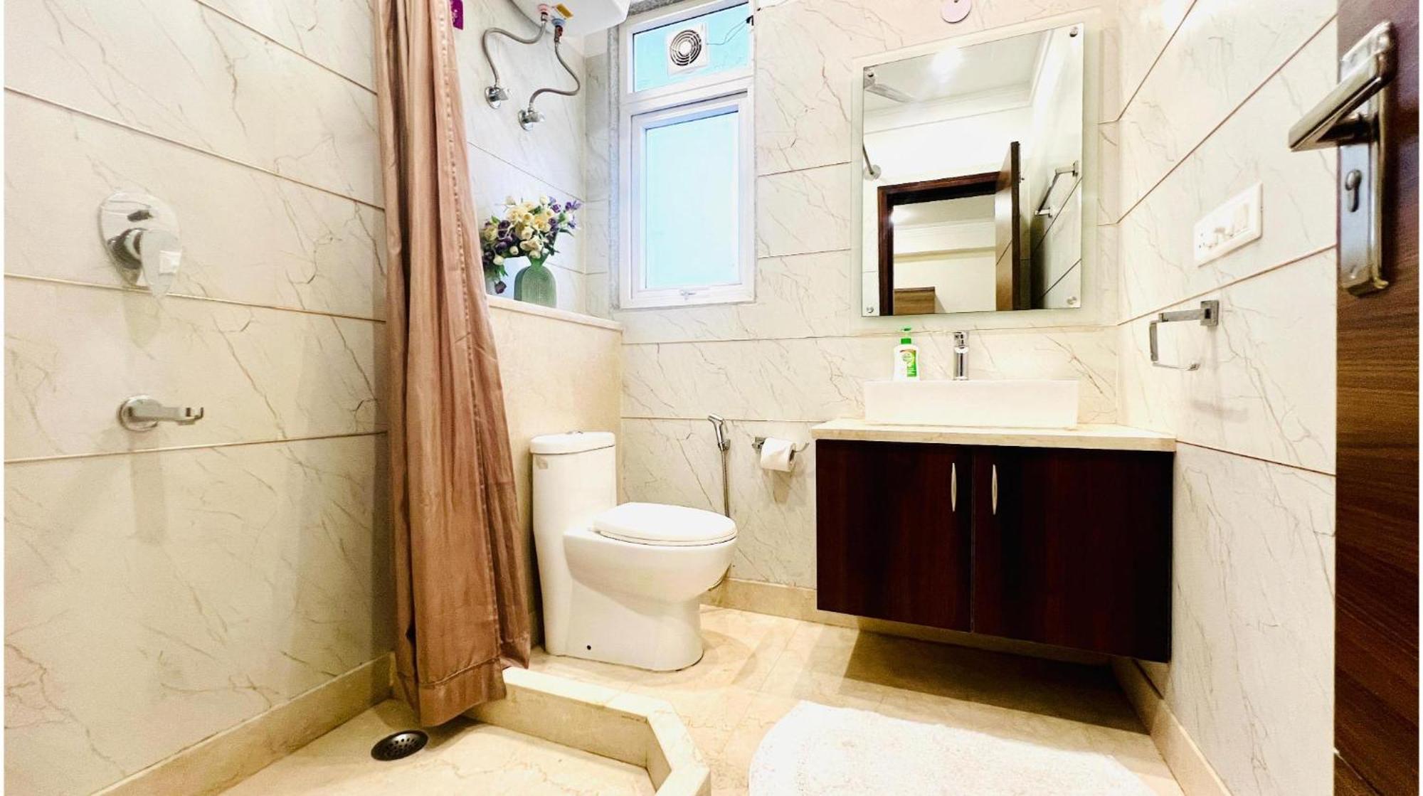 Olive Service Apartments - Golf Course Road Ґурґаон Екстер'єр фото