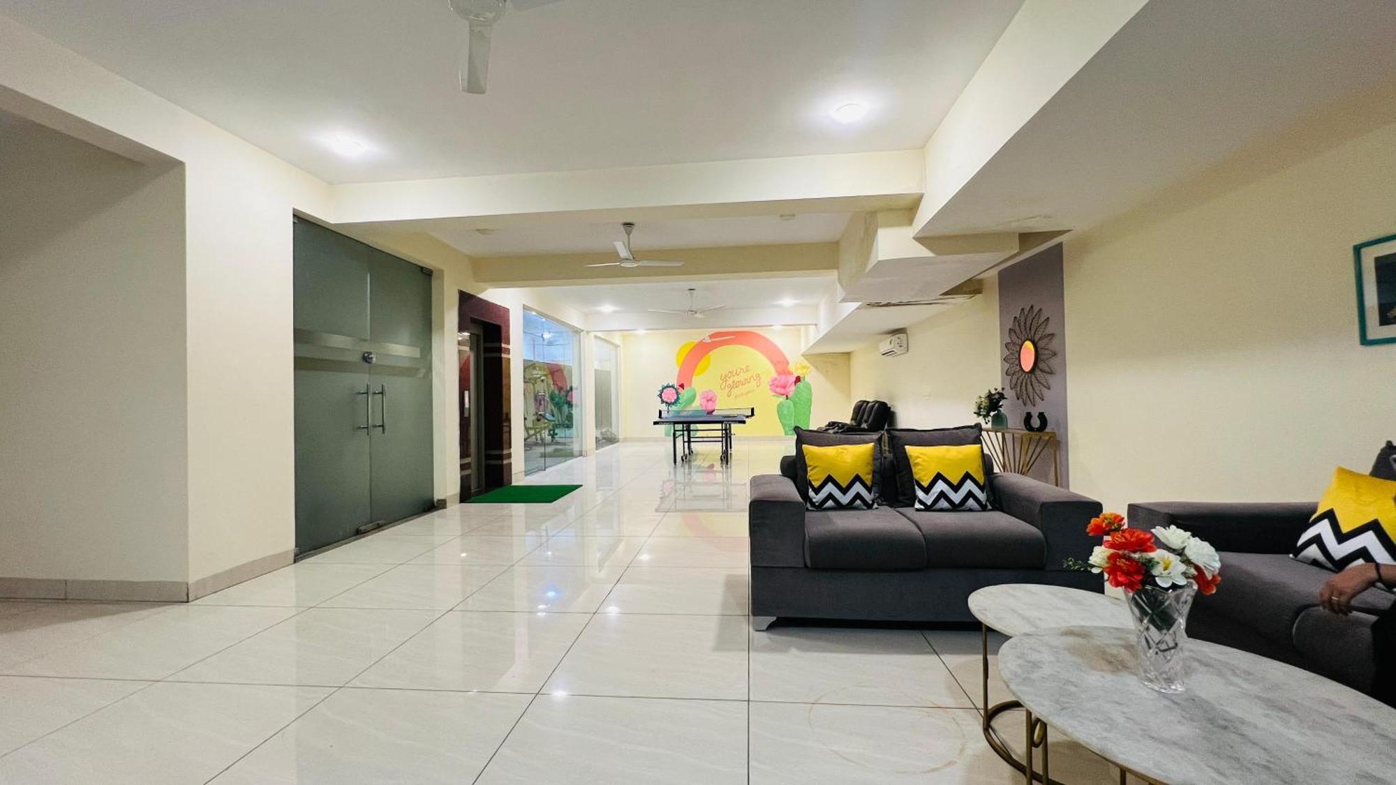 Olive Service Apartments - Golf Course Road Ґурґаон Екстер'єр фото