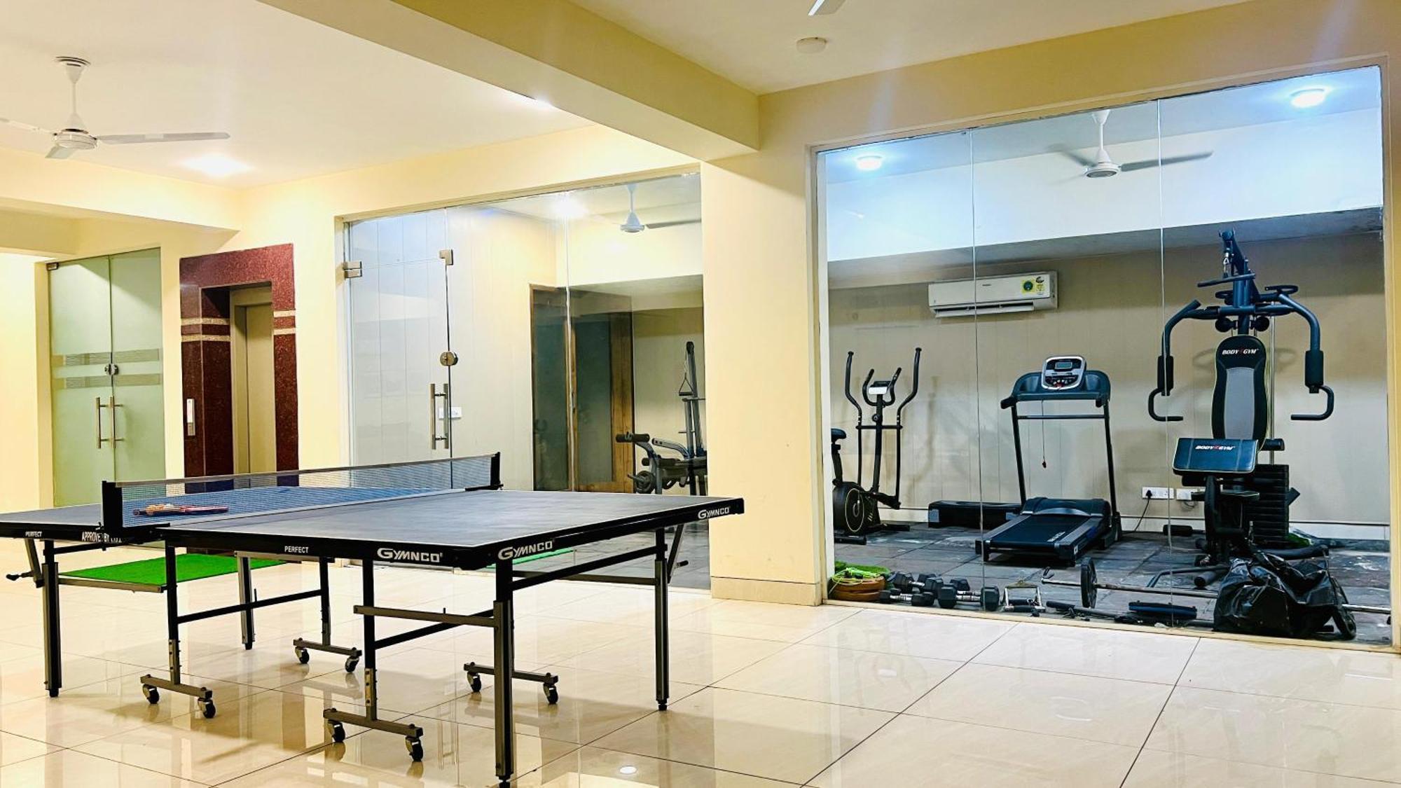 Olive Service Apartments - Golf Course Road Ґурґаон Екстер'єр фото