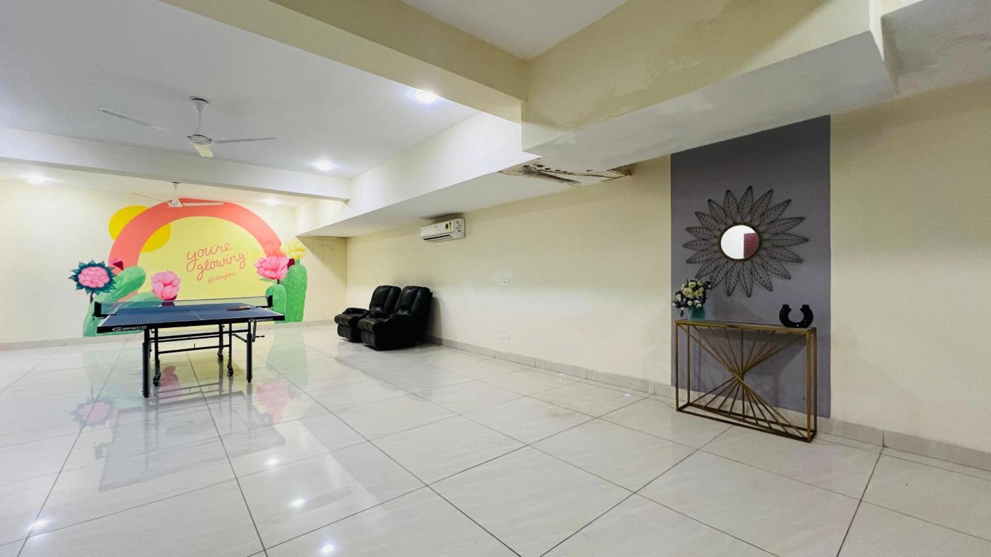 Olive Service Apartments - Golf Course Road Ґурґаон Екстер'єр фото